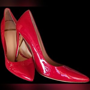 🔥 Marciano Red Patent Leather Pointed Toe Stiletto Heels | Gold Heel Accent Pop